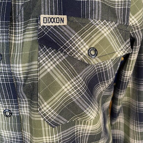 NWOT Dixxon Action Women’s Plaid Button Up Collared Flannel. Polyester. Medium. - Picture 3 of 16